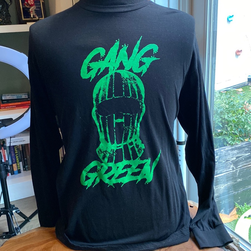 Philadelphia Eagles “Gang Green” l/s vintage tee-shirt. crew nk 1x1 ribbed nk